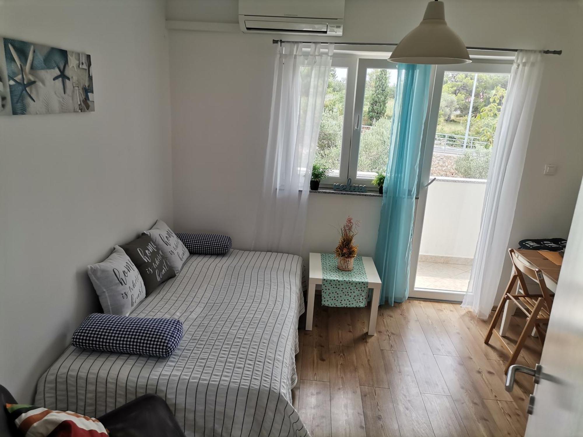 Apartments Relax Пунат Стая снимка